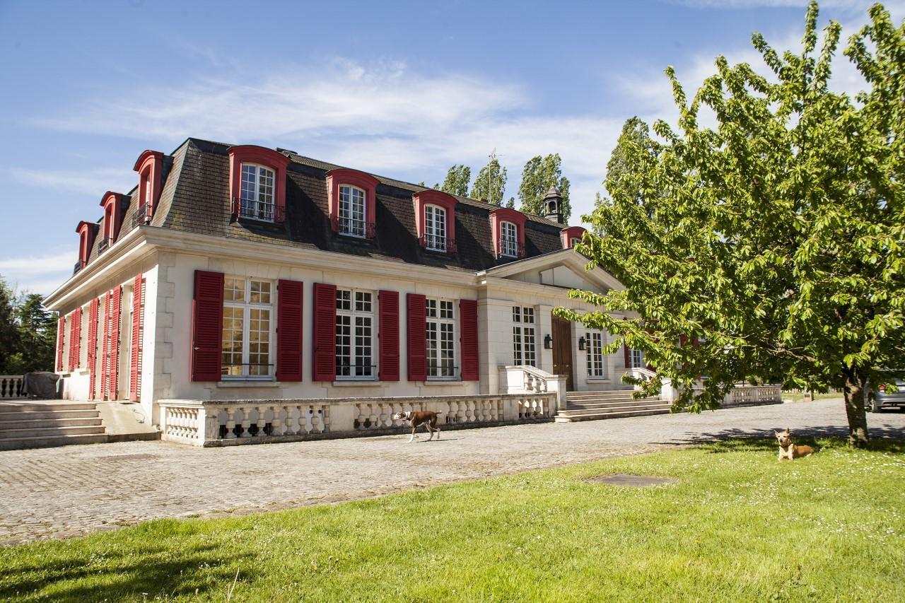 ホテル Le Domaine De Barbizon Saint-Martin-en-Bière エクステリア 写真