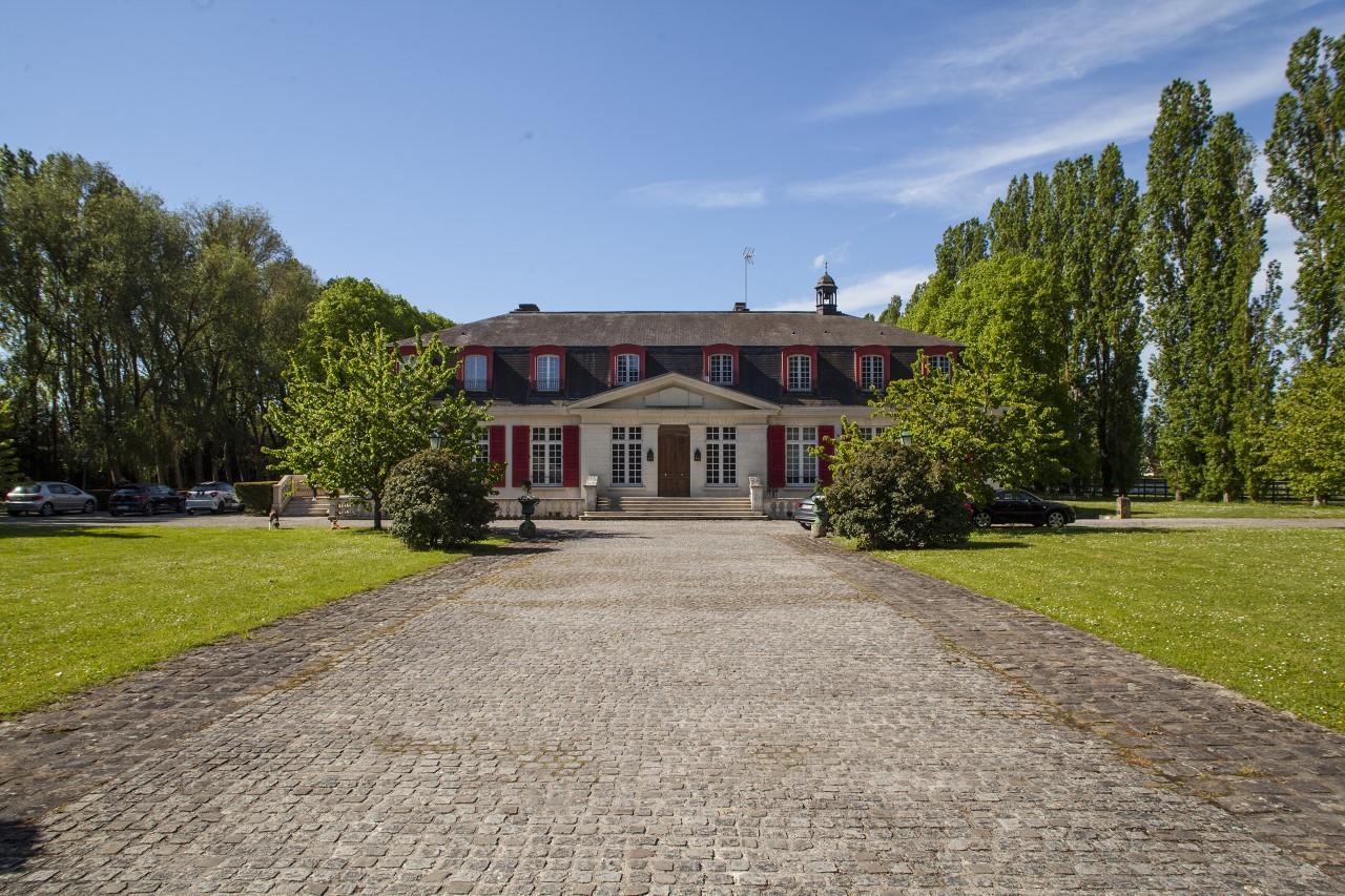 ホテル Le Domaine De Barbizon Saint-Martin-en-Bière エクステリア 写真