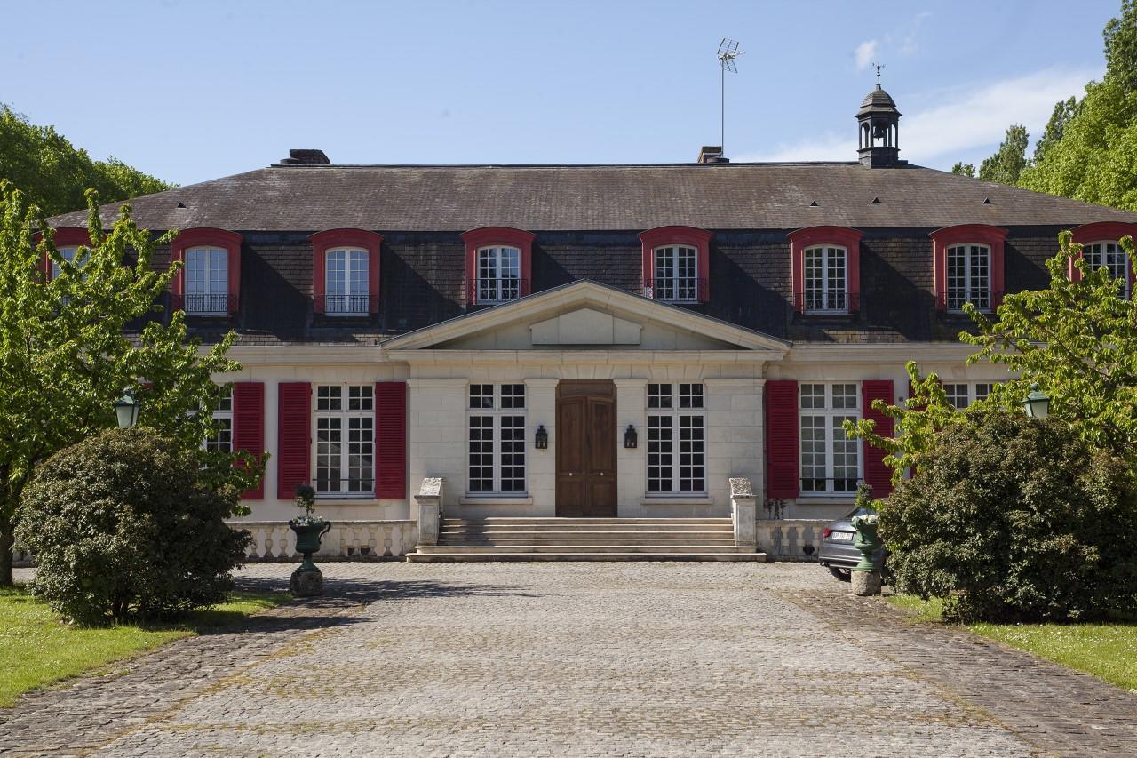 ホテル Le Domaine De Barbizon Saint-Martin-en-Bière エクステリア 写真